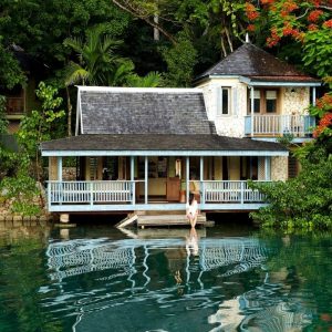 Lagoon Cottages