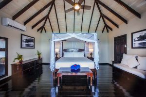 pool-cottage-interior-2
