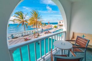 Ocean/pool view rooms