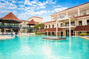 breezes-bahamas-swimming