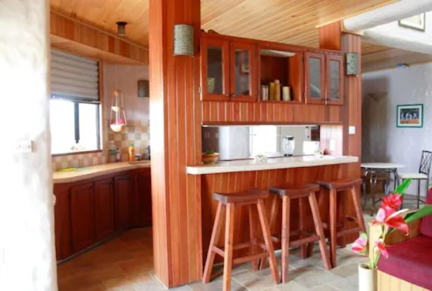 villa-vista-dominica-living-area