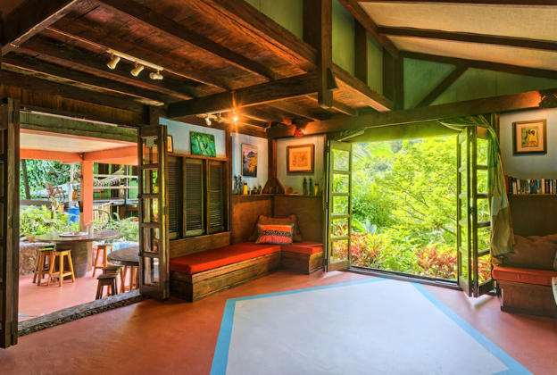 cocoa cottages-living area