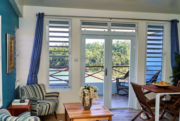 cloud9-hotel-living-area