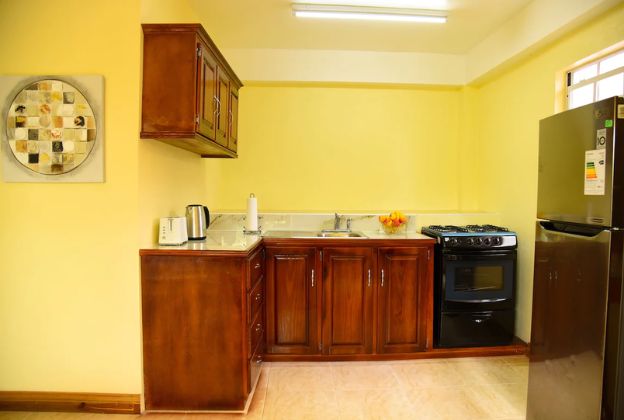 spice-bay-suites-kitchen