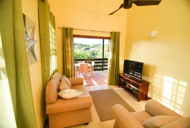 spice-bay-suites-living-area