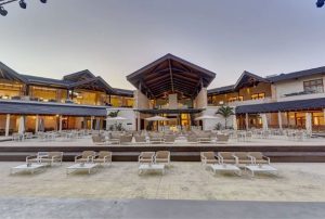 royalton-st-lucia-lounge-area