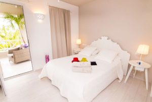 tracadero beach resort bedroom