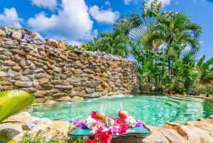 chalet tropical pool 2